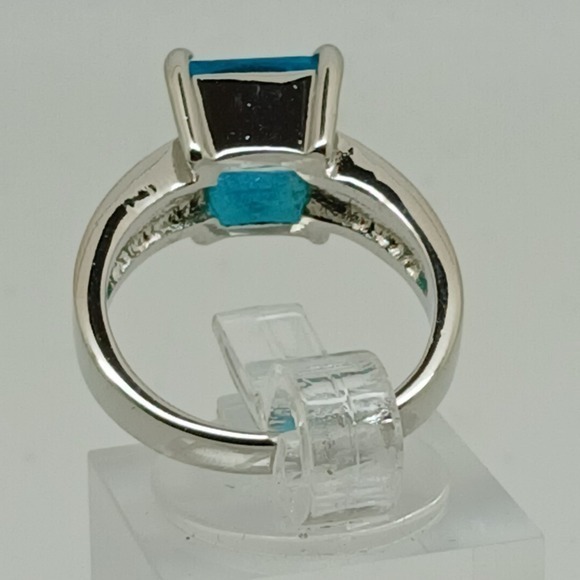 Princess Cut Blue Stone Solitaire Ring Silver Tone Tapered Band Size 6 - Picture 13 of 14